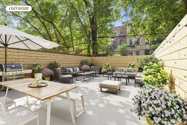 Photo - 1012 Halsey St