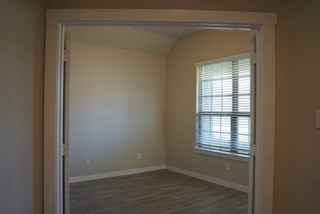 Photo - 3023 Jackmans Diamond