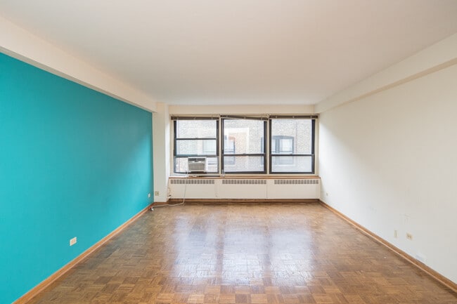 Photo - 4180 N Marine Dr Unit 113