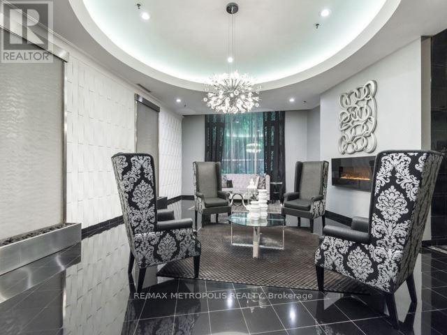 Photo - 7 Carlton St. Unit 305