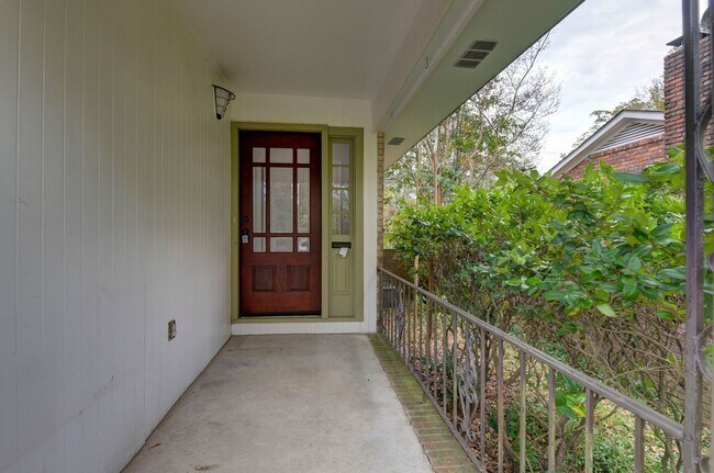 Photo - Prime Location! Beautiful Home Only Minutes to The Vista & Downtown