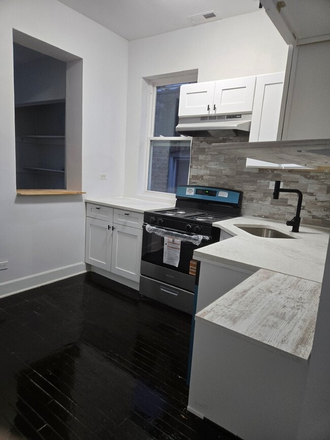 Photo - 6229 S Bishop St