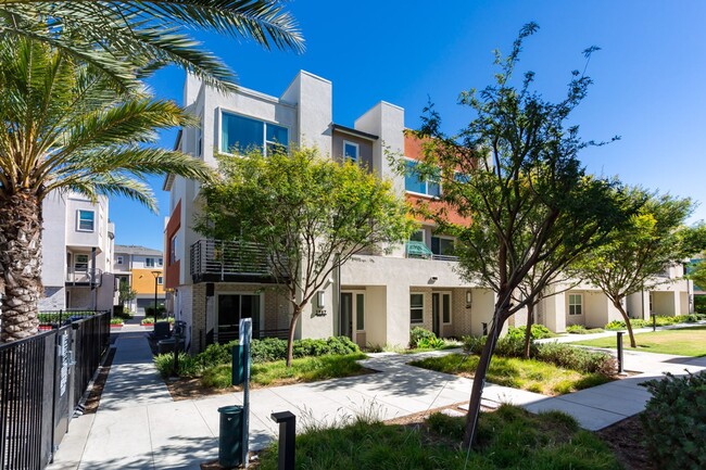 Photo - Contemporary Living in the Heart of Millenia