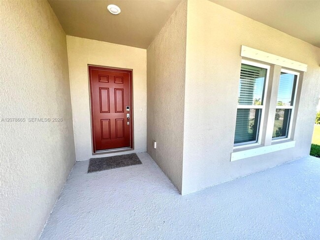 326 SW 31st Ave