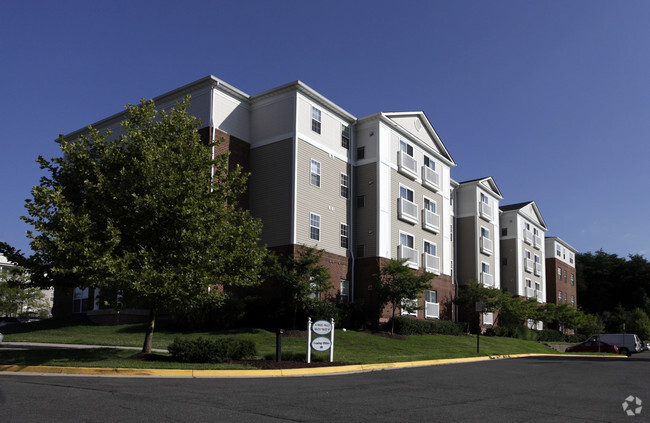 Building Photo - Park Place Senior Rental