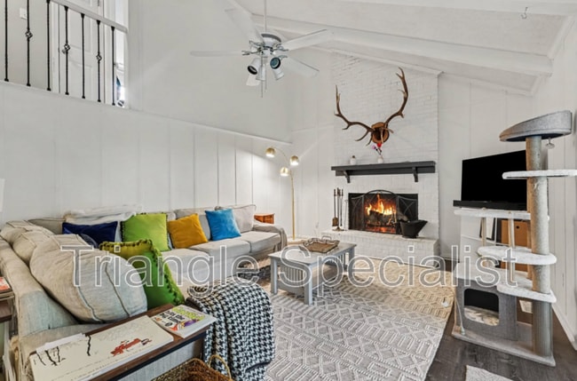 Photo - 4101 Pickwick Dr
