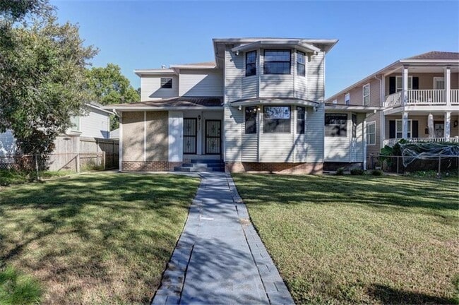 Building Photo - 5923 General Haig St