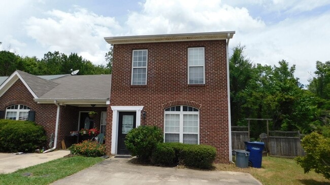 Building Photo - 206 Park Village Cir Rental