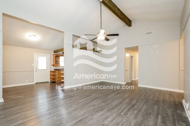 Photo - 42 Fox Glen Cir