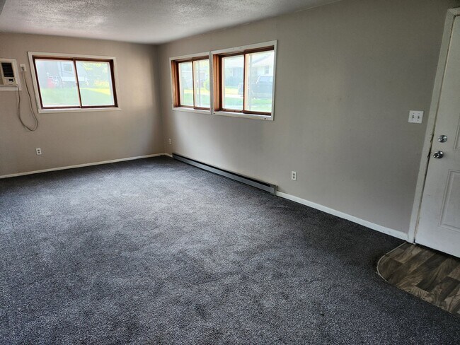 1022 Higby Dr