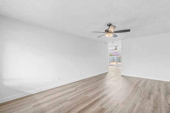 Photo - Wonderful East Valley Home! 4bedroom 2 Bat...