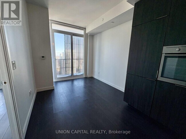 Photo - 8 Eglinton Ave E Unité 3109