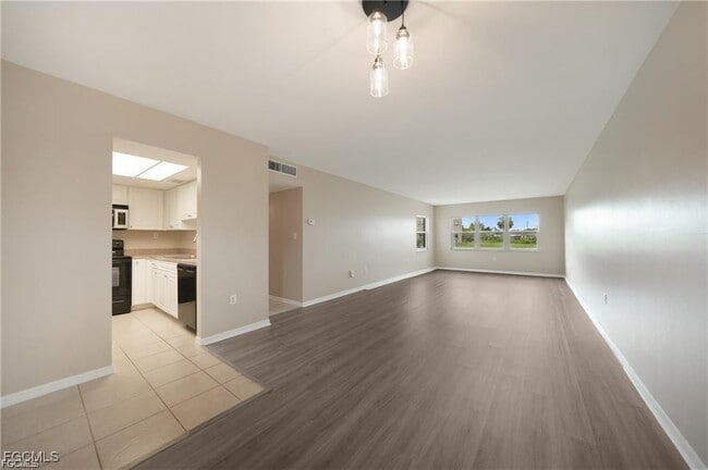 Photo - 3100 Harbor Blvd Unidad 114