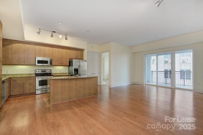 Photo - 4625 Piedmont Row Dr Unit 603