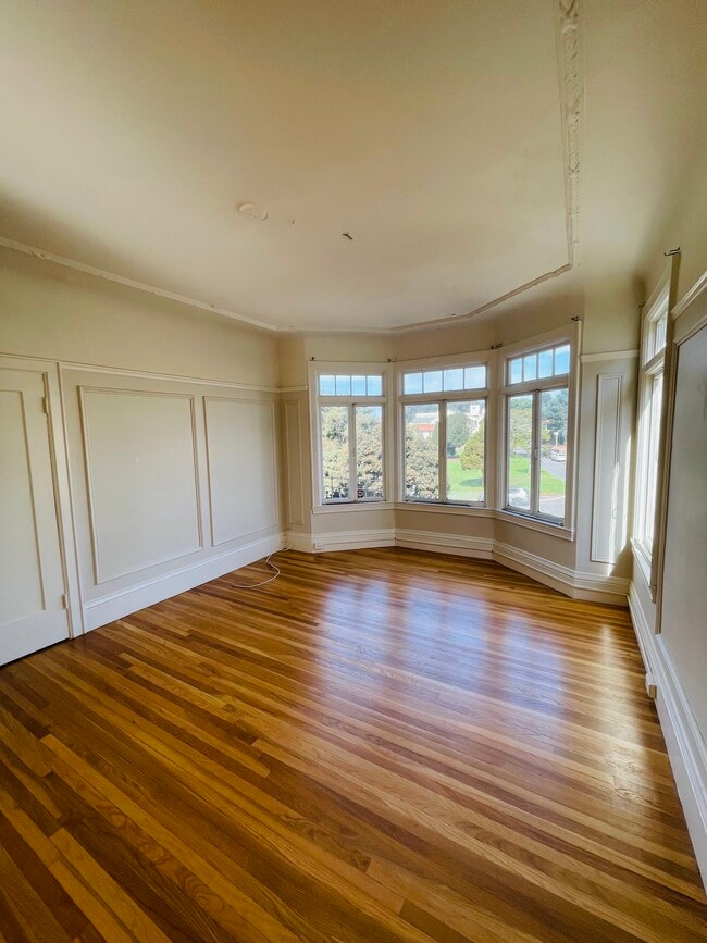 Photo - 1225 Bay St Unit 8