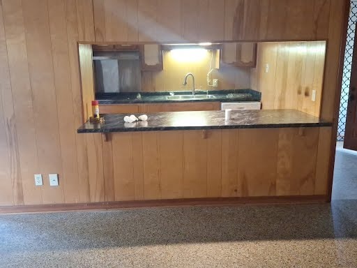 858 Victory Dr