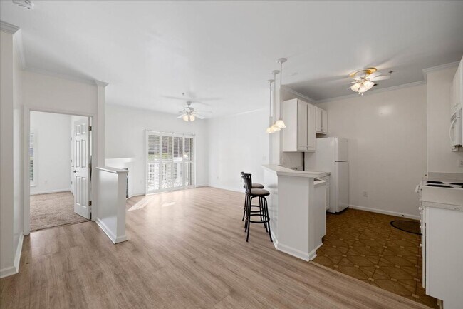 Photo - Spacious Condo in Knollwood – Pool, Gym and Clubhouse Access!