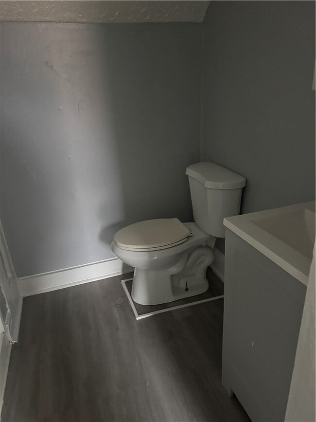 Photo - 751 Dewey Ave