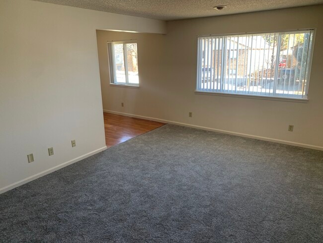 Sumner Apartments