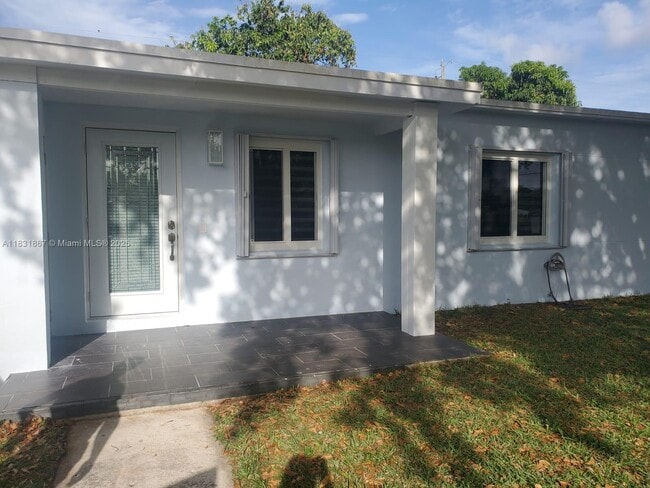 Photo - 14781 Pierce St Casa