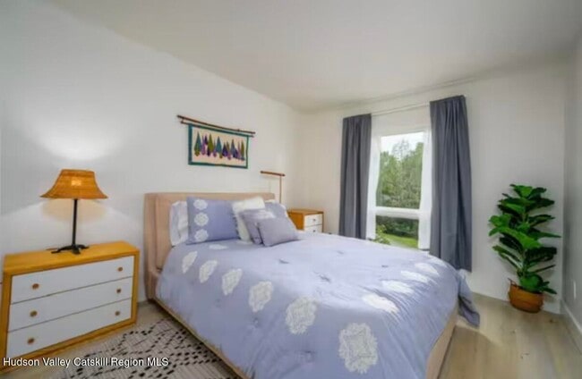 Photo - 72 Hunter Dr