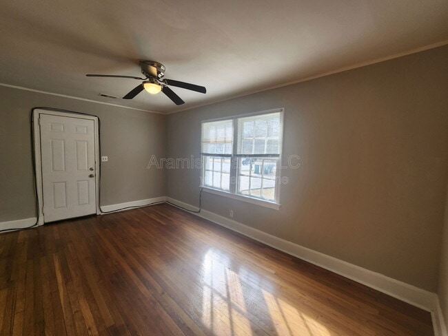 Photo - 802 N Park St Unit B 1