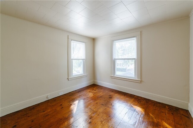 Photo - 42 Shepard St