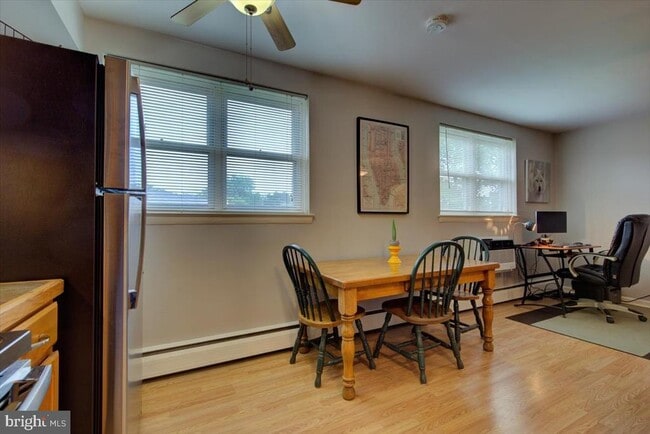 Photo - 335 E Lancaster Ave Unit D-25