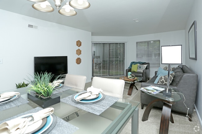 Photo - Laurel Valley Apartments