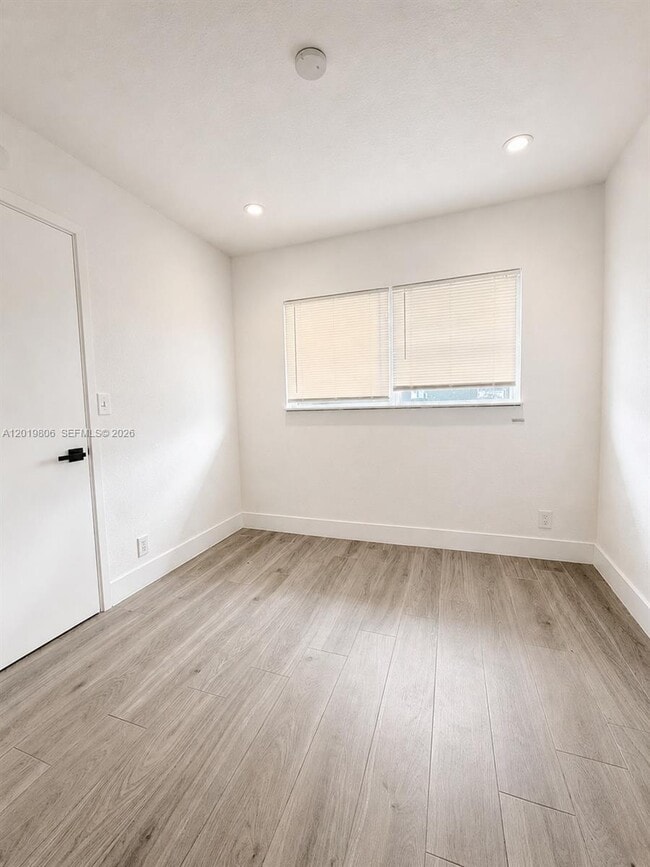 612 NW 1st Ave Unit 00