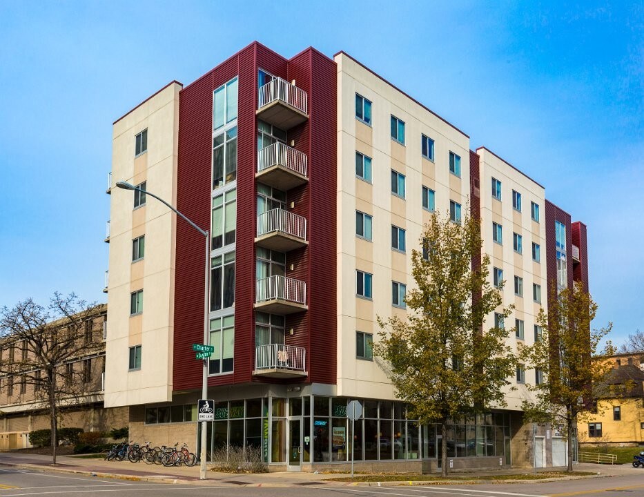 Photo - 210 N Charter St Apartments