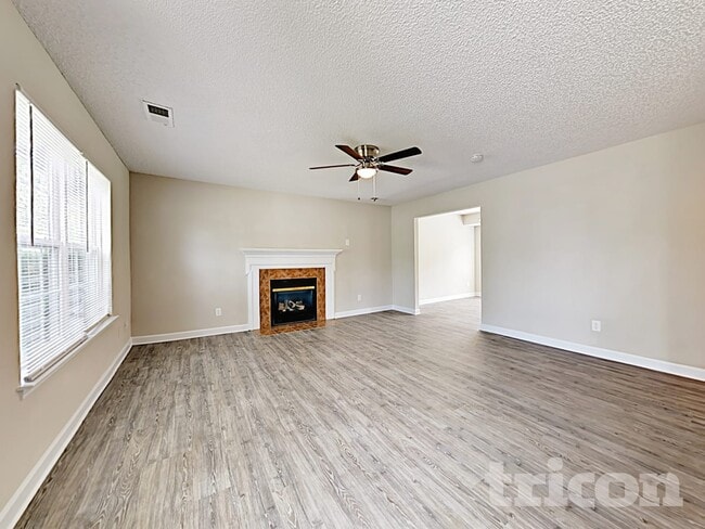 Photo - 2656 Captains Watch Rd NE