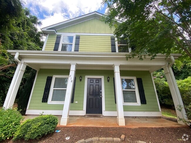 Building Photo - PRE LEASING FOR AUGUST 2025! Rental
