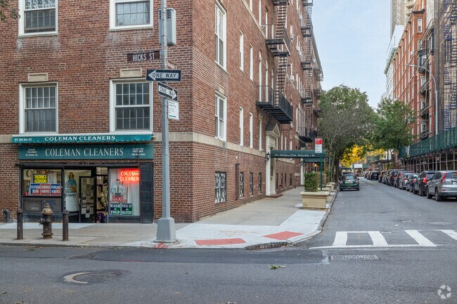 Alternate building view - 55 Pineapple St