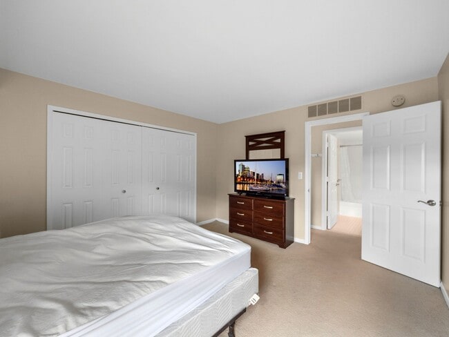 Photo - 411 S Old Woodward Ave Unidad 925