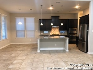 Photo - 2242 Derussy Hills