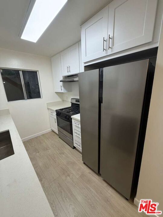 Photo - 848 S Holt Ave