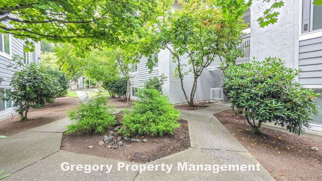Photo - 6700 NE 182nd St