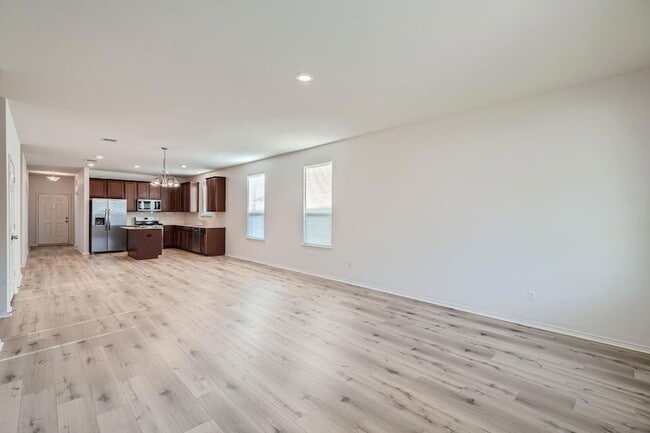 Photo - 190 Purple Heart Dr