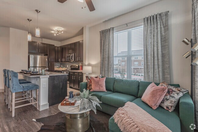 2BR, 2BA - 930 SF B1 - Living Area