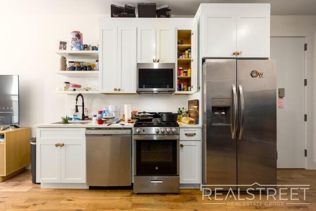 Brand New 2 bed 2 Bath in Ocean Hill! - Brand New 2 bed 2 Bath in Ocean Hill! Apartment Unit 2