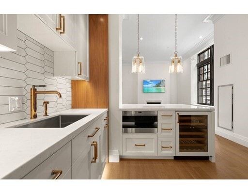 Photo - 45 Temple St