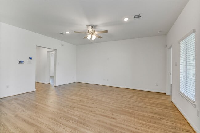 Photo - 11951 Pondwood Dr