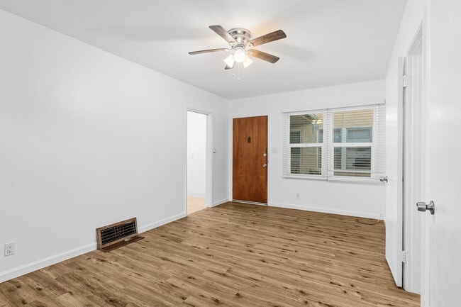 Photo - 3312 2nd St Unit 01