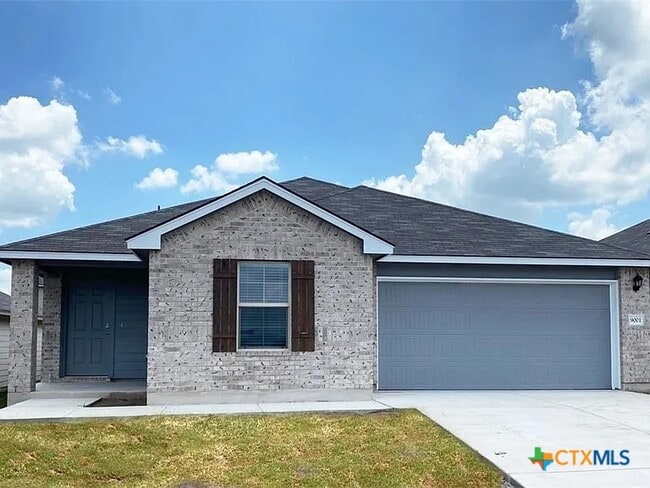 Building Photo - 9001 Flat Iron Dr