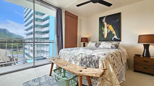 Photo - 2575 Khi Ave