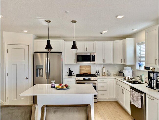 Photo - 1073 Jubert Dr