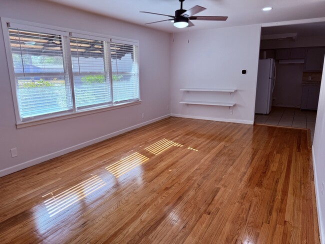 Photo - 4210 37th St