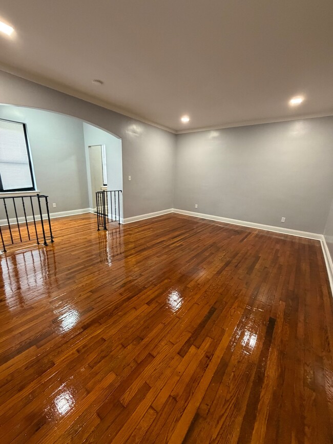 29 S Munn Ave Unit 2E