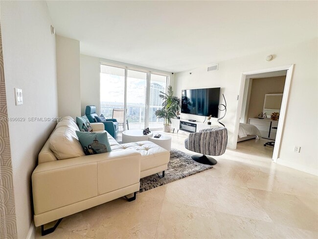 Photo - 1850 S Ocean Dr Unidad 3308